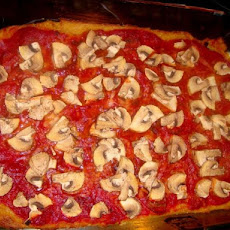 Easy Mushroom Garlic Polenta Pizza