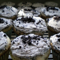 Oreo Cookie Cupcakes