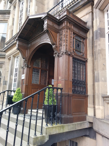 Wooden Entrance Portico, Rothesay Place