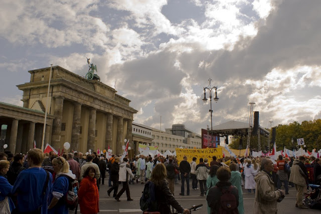 Demonstracije pred Brandenburškimi vrati