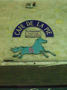 Cafe De La Pie
