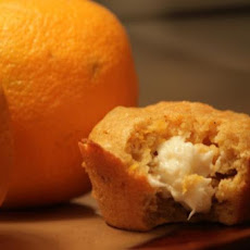 Carrot Cake Muffins With Cheesecake Filling (Lite)