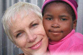 Avelile with friend Annie Lennox