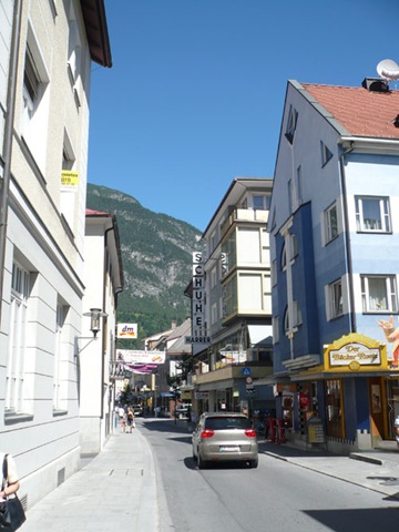 [P10103182.jpg]