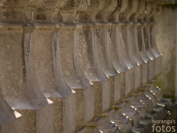 Détail d'une rambarde du château de Lombise - Hainaut - Belgique - Anne-Sarine Limpens 2008