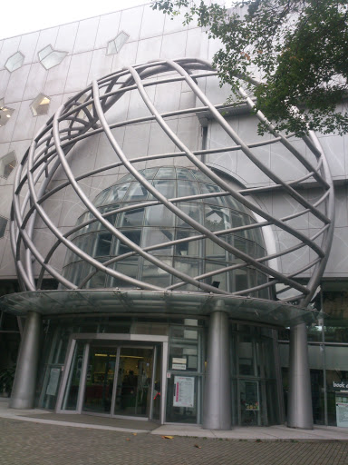 臺藝大-圖書館入口