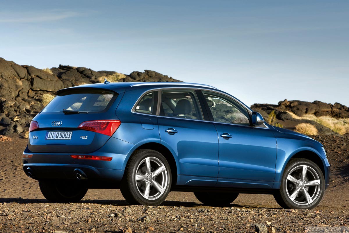 [auto-diary.ru_Audi_Q5_9.jpg]