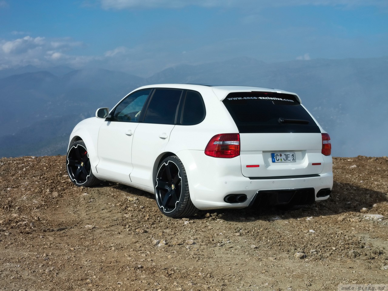 [auto-diary.ru_Porsche_Cayenne_5.jpg]