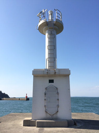 新居浜港多喜浜東防波堤灯台