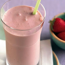 Strawberry Oatmeal Breakfast Smoothie