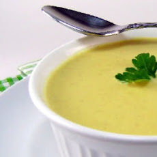Curried Cauliflower Apple Soup