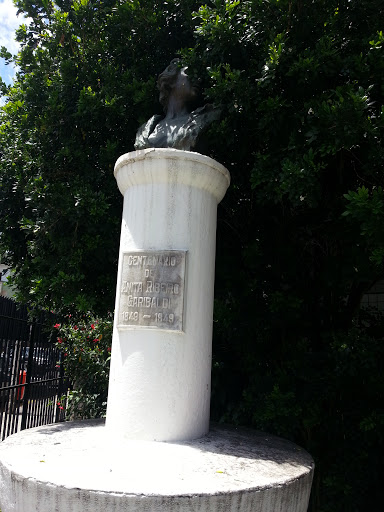 Busto Anita Garibaldi