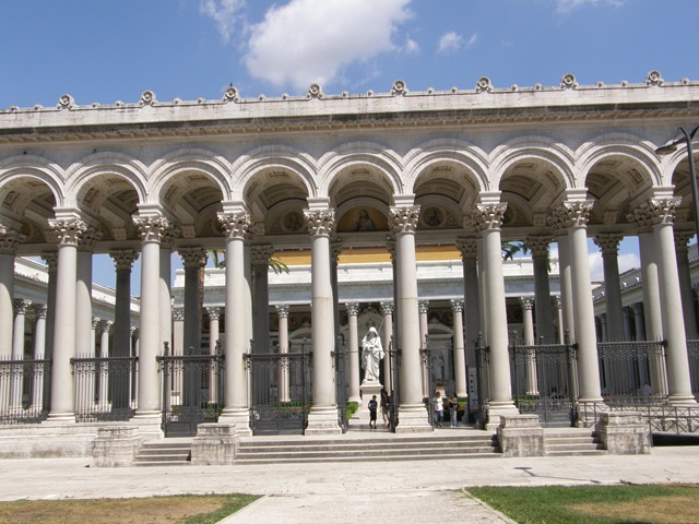 [P71900323.jpg]