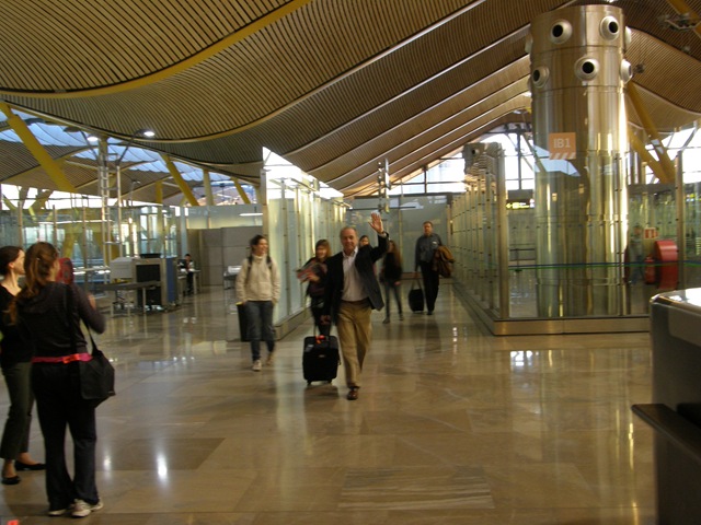 [P71900021.jpg]