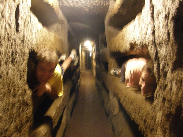 [P72000686.jpg]