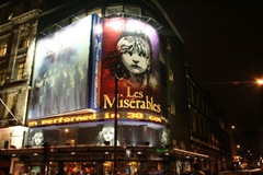 800px-Lesmis2006queen