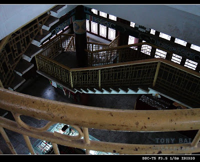 Image 16: http://farm1.static.flickr.com/140/369836373_b682462537.jpg?v=0