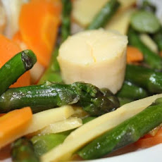 Stir-Fried Scallops With Asparagus