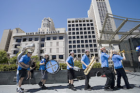 In Line at Union Square 2005 (photo by Billy Hustace)
