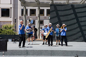 The Full Band, Union Square 2005 (photo by Billy Hustace)