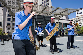 Bourbon St. Parade, Union Square 2005 (photo by Billy Hustace)