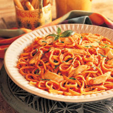 Chicken & Linguine In Creamy Tomato Sauce
