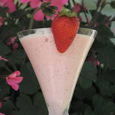 Strawberry Amaretto Alexander