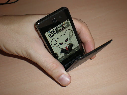 Samsung Player Style F480 de face