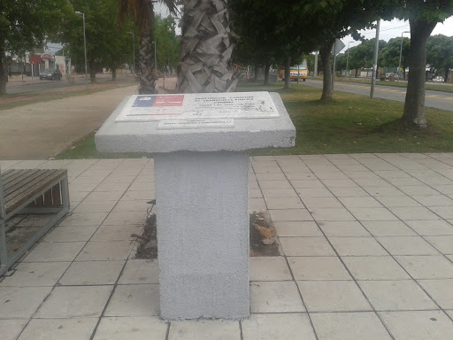 Monolito Plaza Lagunillas Coronel