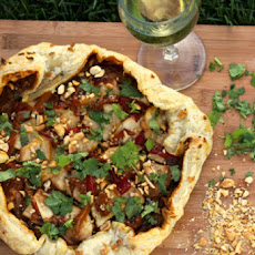 Garlicky Thai Chicken Pizza