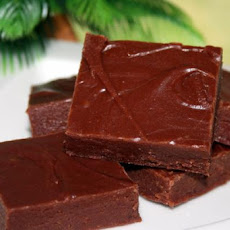 Easiest Chocolate Peanut Butter Fudge