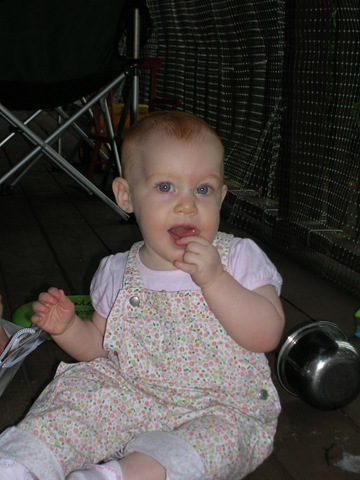 [Emma 8-10 months 070[3].jpg]