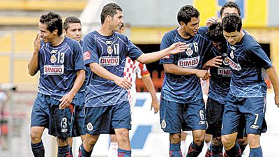 Las Chivas se alistan para jugar en contra del Necaxa(Imagen no expandible)