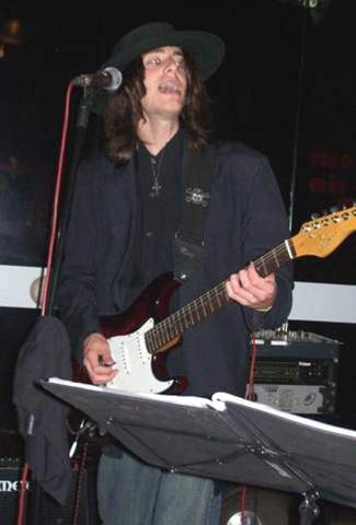 [100_4012_450x600[3].jpg]