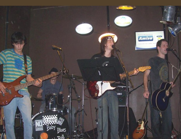 [100_4093_800x533[3].jpg]