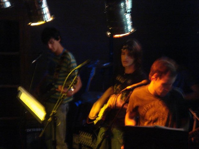 [DSC04215_800x600[3].jpg]