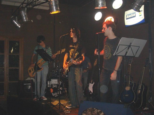 [DSC04298_800x600[3].jpg]