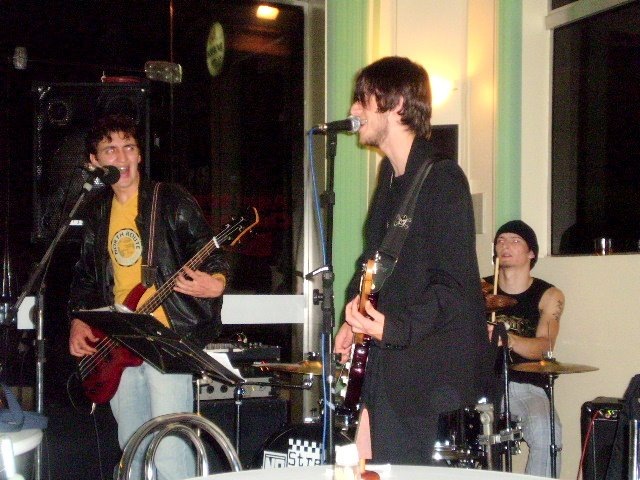 [ATgAAADVnQux8w6DD8tpGHvx-bZ6V0vnteYBYrDQIhDXxrNn6FveadaZEp8Y74QjZAnQBr-cWojZ8Ri4M4cutXGVN0H3AJtU9VAL0zxuAE9i_Rx18e91XEs99qIDTg[4].jpg]