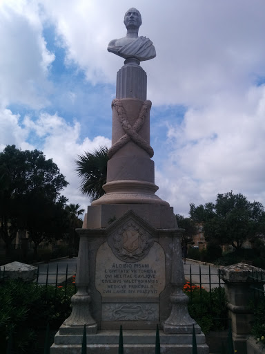 Aloisio Pisani Statue
