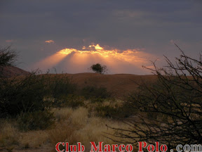 Mágico amanecer en Spitzkoppe
