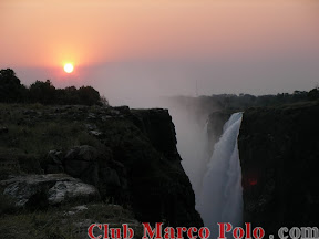 Anochecer en Cataratas Victoria