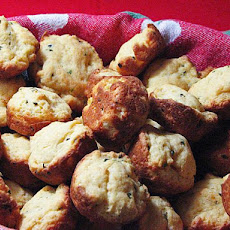 Cocktail Cheese & Chive Muffins