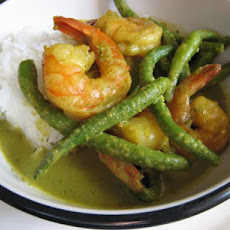 Shrimp and Coconut Curry With Green Beans