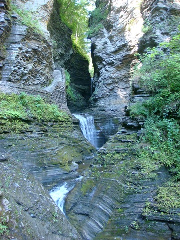 [Pretty view of the narrows in the gorge[2].jpg]