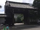京都国際ホテル内の門