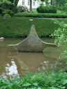 Steinkreuz Im Wasser