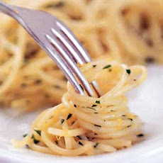 Spaghettini with Garlic and Lemon