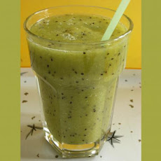 Kiwi and Pineapple Smoothie