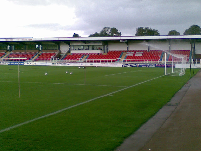 Soem more pre-match preperation.