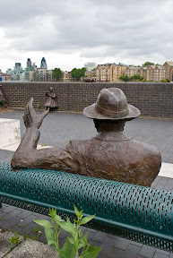 'Dr Salter's Daydream' next to the Thames in Bermondsey Statue of Dr Alfred Salter, his daughter and her cat